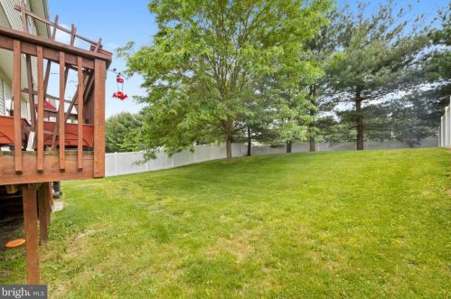 20 Birmingham Dr, Columbus NJ  08022-2342 exterior