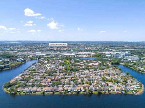 11728 12th St, Hollywood FL  33026-3841 exterior