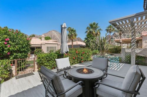 48221 Calle Florista, La Quinta CA  92253-2251 exterior
