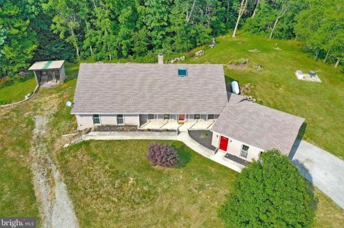 9478 Fort Stouffer Rd, Upton PA  17225-9780 exterior