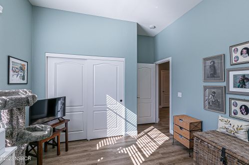 2518 Calderon Dr, Santa Maria CA  93455-7410 exterior