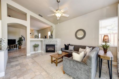 392 Illsley Way, Folsom CA  95630-8427 exterior