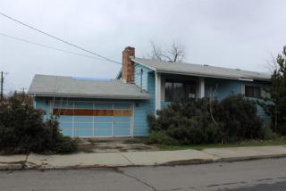 2817 Hemlock St, Spokane WA  99205-3758 exterior