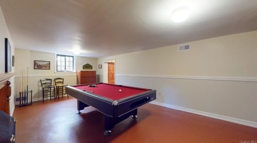 898 North St, White Plains NY  10605-4436 exterior