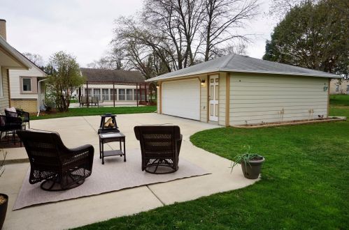 3773 68th St, Milwaukee WI  53220-1828 exterior