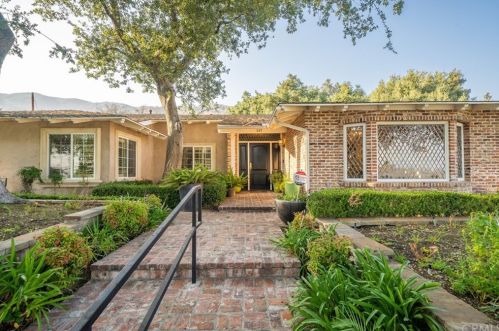 607 Oak Grove Dr, Glendora CA  91741-2258 exterior