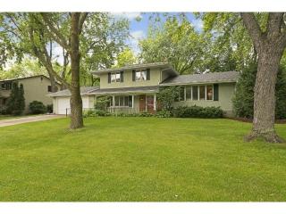 3427 Nancy Pl, Saint Paul, MN 55126-8040