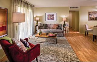 2005 Quail Ridge Dr, Plainsboro NJ  08536-4024 exterior