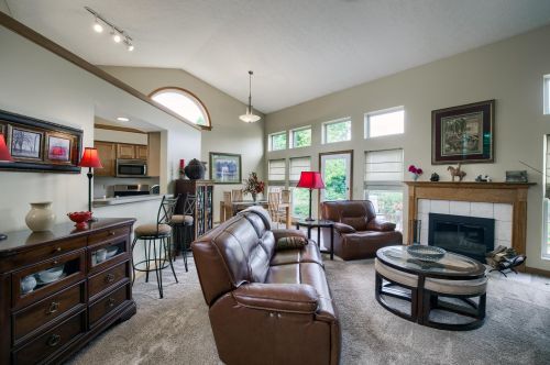 1390 Wild Horse Dr, Darbydale OH  43123-8540 exterior