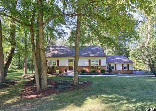 649 Woodlawn Dr, Lebanon, PA 17042-4852