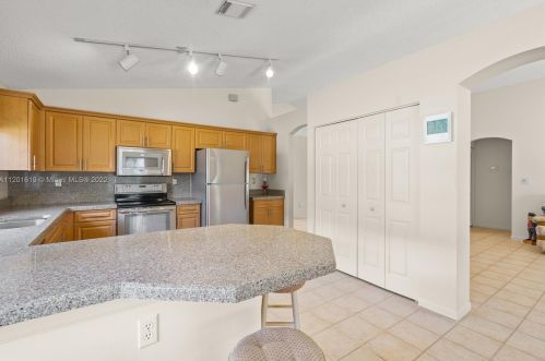 16565 10 St, Hollywood FL  33028-1466 exterior