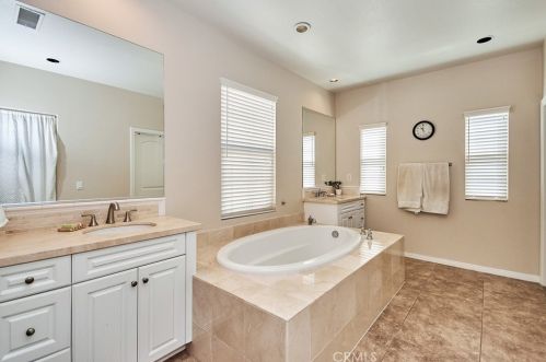 8326 Edgewood St, Chino CA  91708-9325 exterior