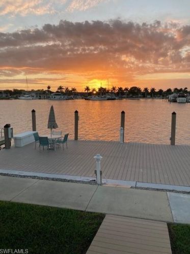 321 Stella Maris Dr, Naples, FL 34114-9622