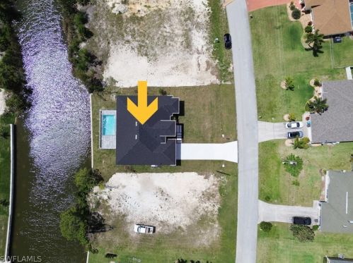 1908 14 St, Cape Coral FL  33909-1643 exterior