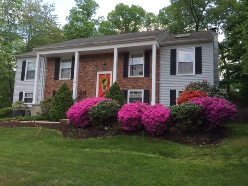 51 Page Dr, Oakland, NJ 07436-2612