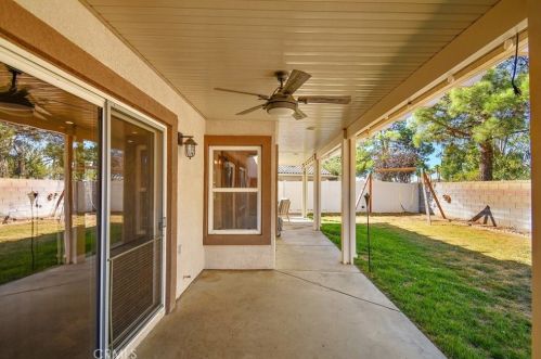 1285 Early Blue Ln, Beaumont CA  92223-2020 exterior