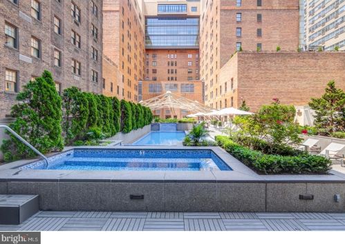 219 18th St, Philadelphia PA  19103-6141 exterior