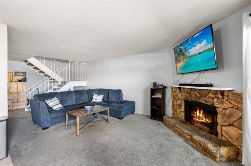 704 Silver Dr, Vista CA  92083-4243 exterior