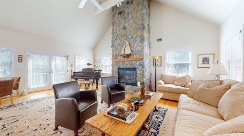 36 Corbett Dr, East Quogue NY  11942-3841 exterior
