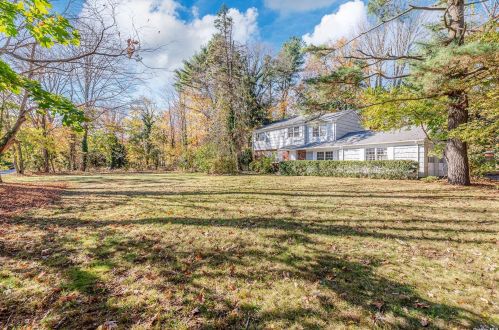 117 Laurel Hill Rd, Northport, NY 11768-3424