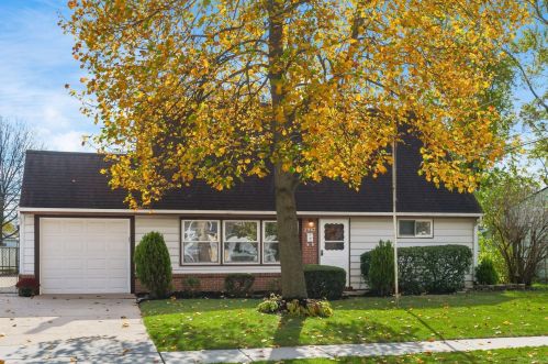 2967 Irwin Ave, Darbydale OH  43123-2309 exterior