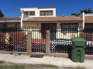 613 10th St, Miami, FL 33136-3258