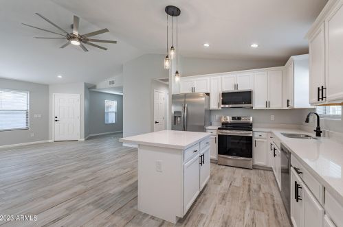 410 Kelsi Ave, San Tan Valley, AZ 85140-4125