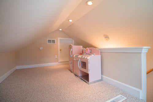 733 Rogers Ct, Lake Geneva WI  53147-1229 exterior