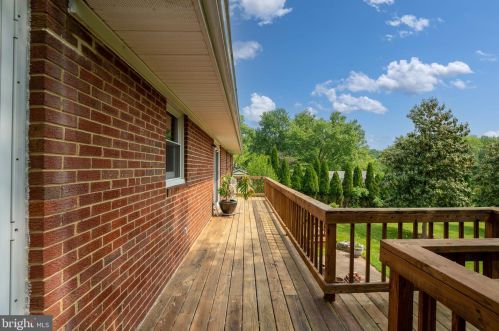 2409 Little River Rd, Haymarket VA  20169-1205 exterior