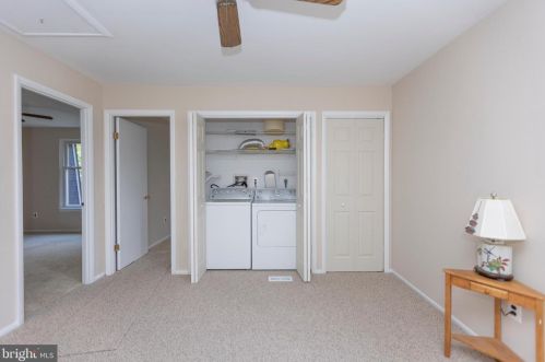 1151 Harbour Dr, Palmyra NJ 08065-2216 exterior