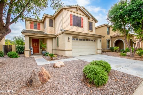 3825 Vineyard Ave, Gilbert, AZ 85297-3502