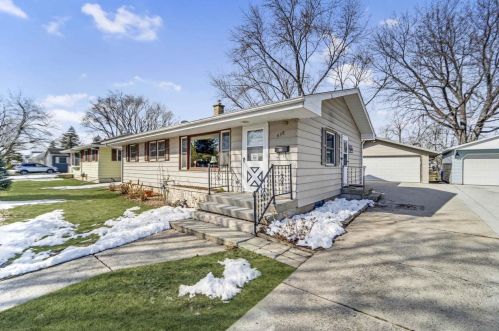 438 Wettstein Ave, Fond Du Lac, WI 54935-2628