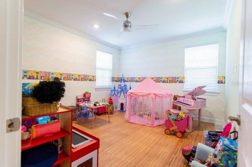 8035 Chilton Dr, Orlando FL 32836 exterior