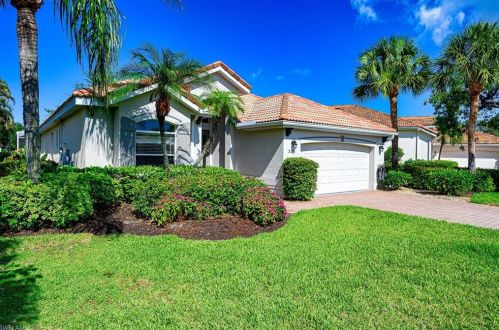 3251 Sundance Cir, Naples, FL 34109-8924