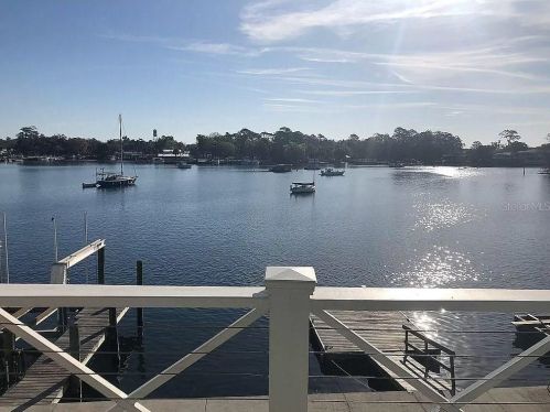 433 8th Ave, Crystal River FL  34429-4337 exterior