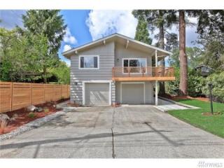 10421 40th Ave, Seattle WA  98125-7836 exterior