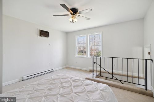 5262 Sudberry Ln, Woodbridge VA  22193-3463 exterior