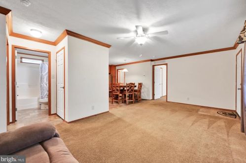 910 Dogwood St, Smithville PA  17560-9692 exterior