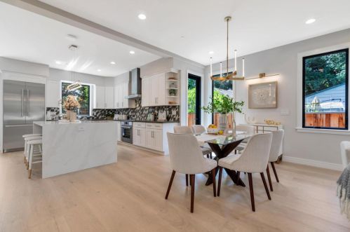 375 Chiquita Ave, Mountain View CA  94041-1007 exterior