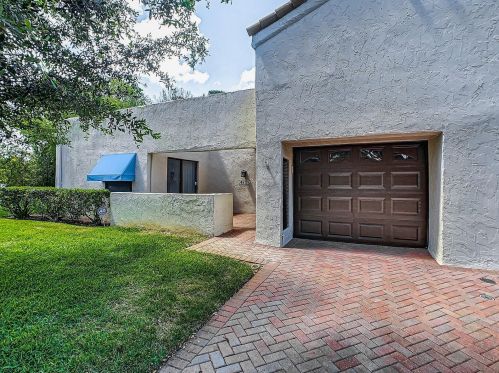 4121 89th Ave, Pinellas Park, FL 33782-5800