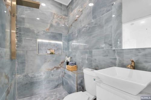 1084 Grove St, Irvington NJ  07111-4123 exterior