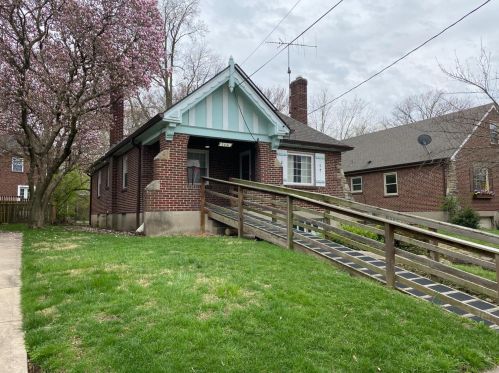 3431 Brotherton Rd, Cincinnati, OH 45209-1303