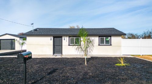 3225 Whitmore Ave, Modesto CA  95358-6238 exterior