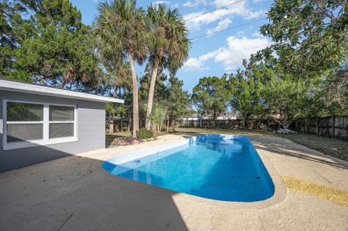 4465 Stuart Ave, Titusville FL  32780-6336 exterior