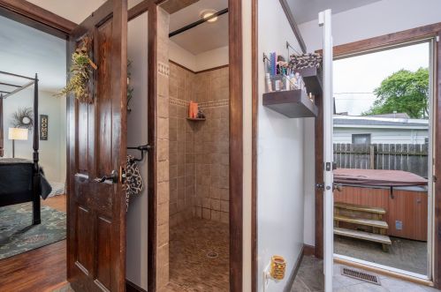 1014 Hinde St, Washington Ch OH  43160-1931 exterior