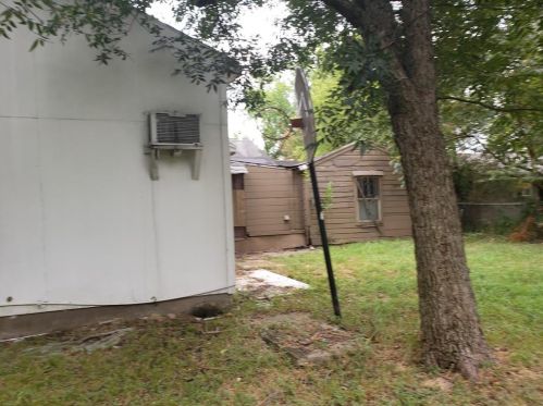 3423 Fordham Rd, Dallas, TX 75216-4826