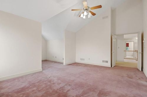 2532 Middle Rd, Glenshaw, PA 15116-2817