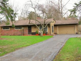 8447 Melody Ln, Macedonia, OH 44056-1713