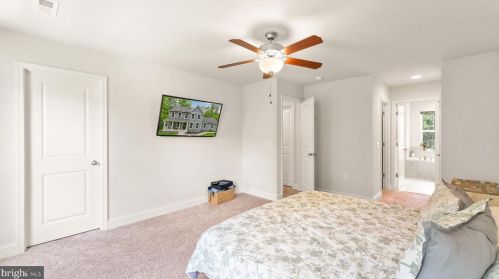 1077 Mountain View Rd, Fredericksburg VA  22406-4429 exterior