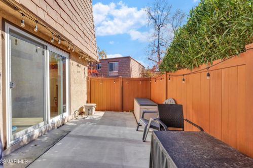 27503 Endeavor St, Calabasas CA  91301-3538 exterior